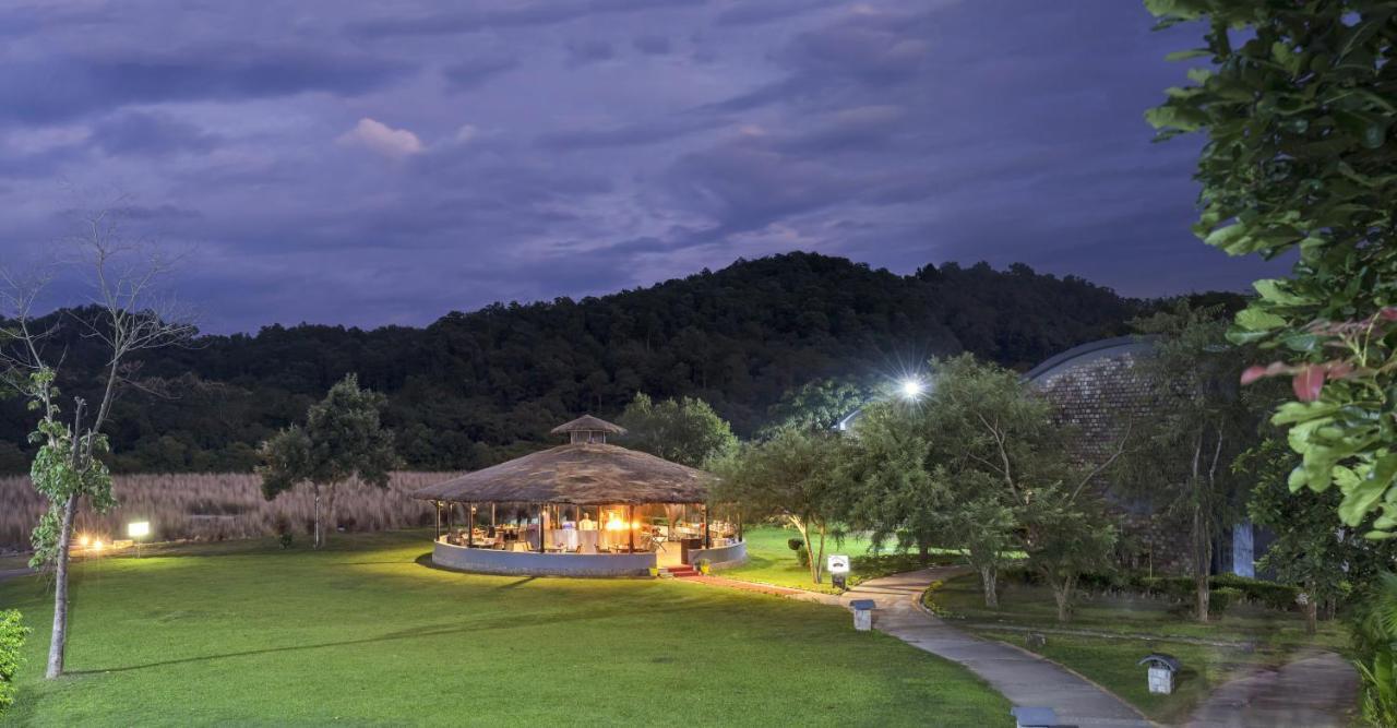 Hotel Club Mahindra Corbett Dhikuli Zewnętrze zdjęcie
