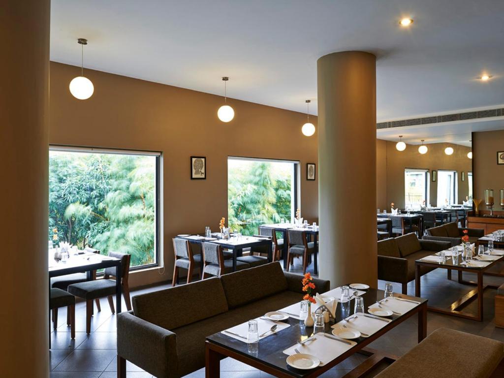 Hotel Club Mahindra Corbett Dhikuli Zewnętrze zdjęcie